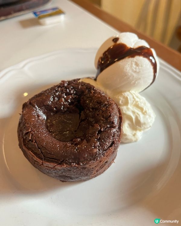 豉油街紫色餐廳，鐵板滋滋聲，穿越80-90年代！🤩