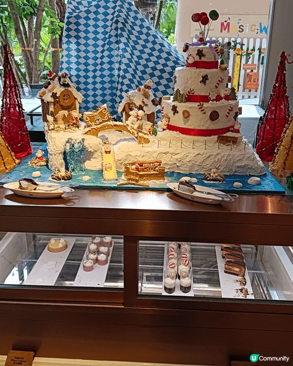 黃金海岸酒店嘅自助餐甜品，不止有很多嘅普通的款式，還有一些好...