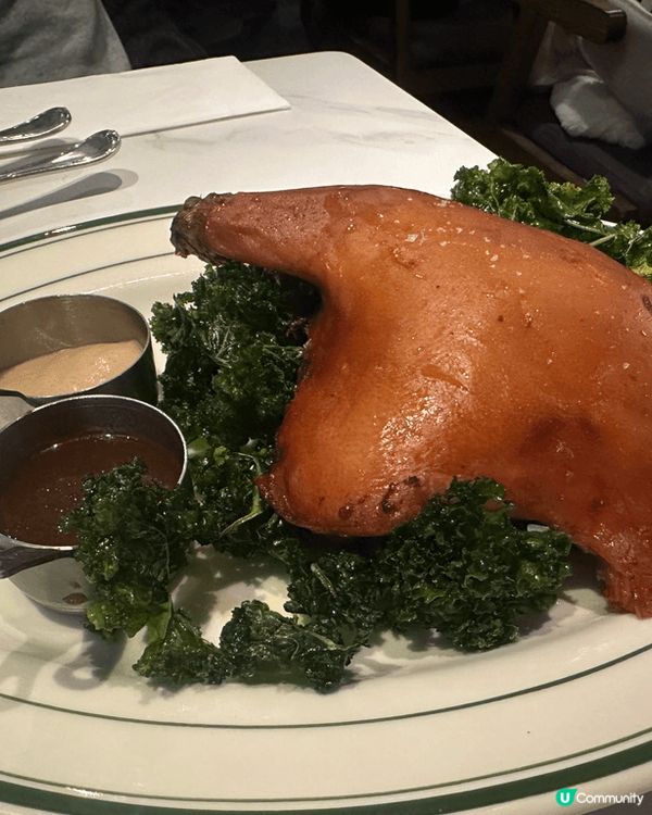 餐廳位於銅鑼灣嘅Sabrosa,主打西班牙菜，餐廳環境舒適，...