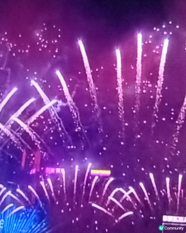 新年快樂🎉🎊  尖沙咀觀賞除夕倒數煙花匯演🎆🎇