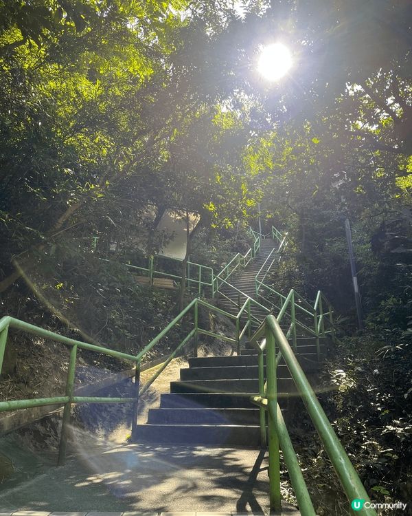 今次想介紹一下坪石遊樂場，呢個比較冷門偏僻嘅地方，可以喺坪石...