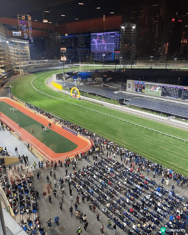 偷偷講個秘密你知，跑馬地馬場happy Wednesday真...