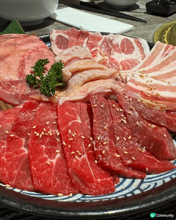 黃埔牛角燒肉好味😋食飽仲可以去黃埔隻船附近逛逛，燈飾都好靚😍...