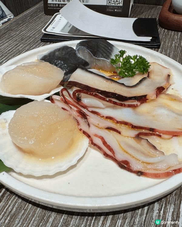 黃埔牛角燒肉好味😋食飽仲可以去黃埔隻船附近逛逛，燈飾都好靚😍...