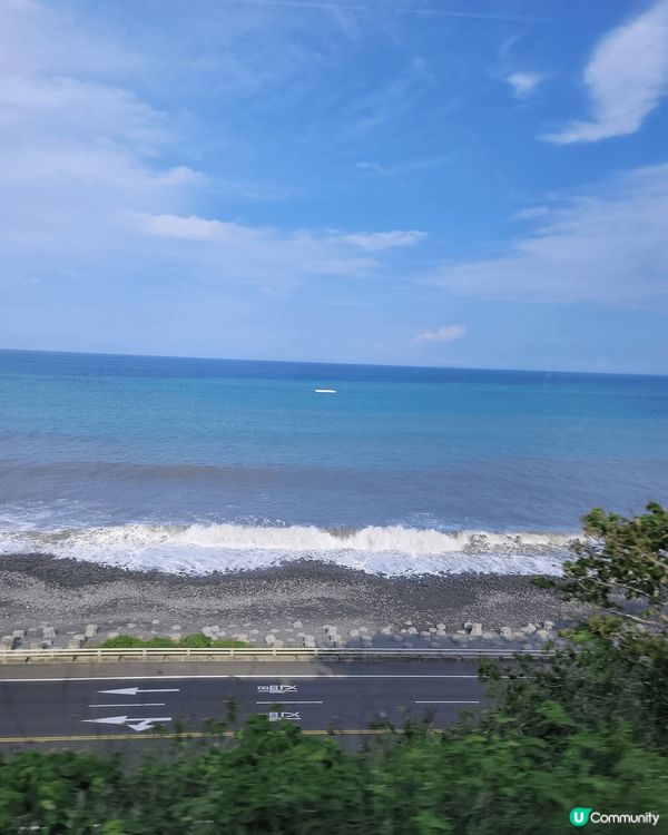 我喜歡到台灣的台東發及綠島旅行，因為台東的伯朗大道超級美麗，...