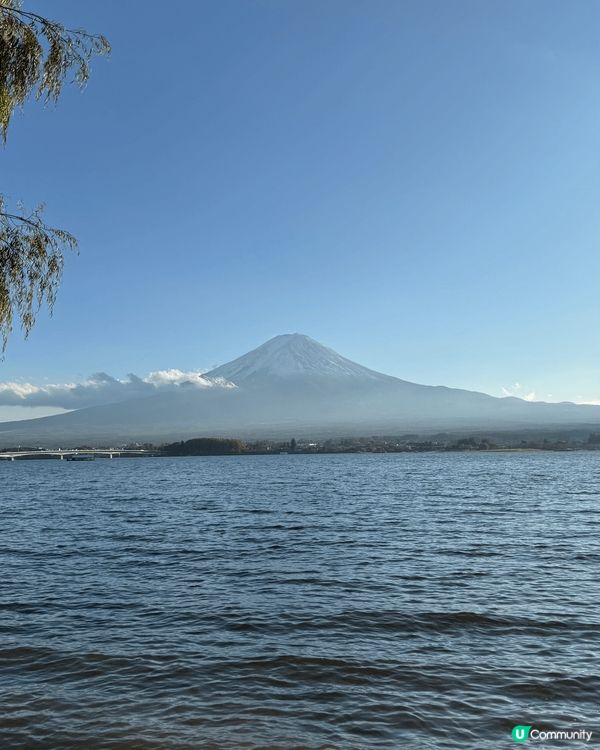 河口湖以能看到日本引以為傲的著名景觀「逆富士」而聞名。從東京...