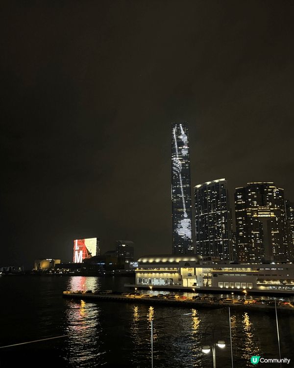 可以熱鬧，又可以空曠舒服，避開人潮，之後又可以行商場