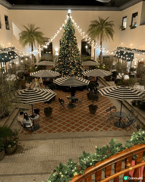 淺水灣灣景園呈歐陸式建築風格，華麗而優美，且景色怡人