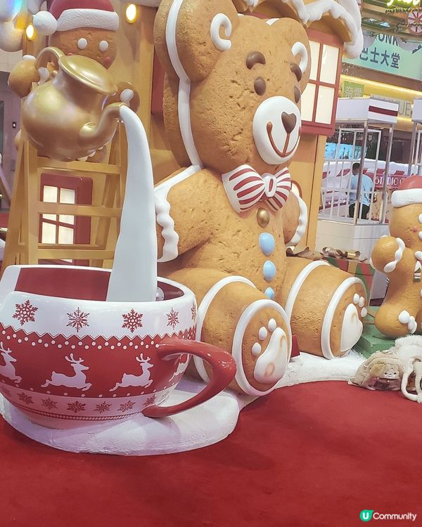 我喜歡澳門的原因，是因為澳門充滿了熱情，還有聖誕節氣氛，還有...