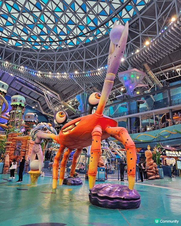 今個聖誕假期到了珠海的長隆度假園區玩，飛船樂園的室內機動遊戲...