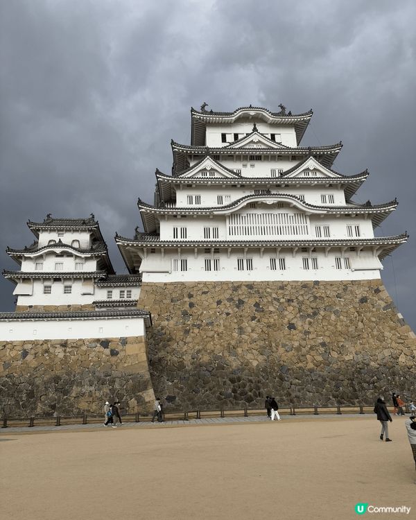 姬路城是日本首座被列為『世界文化遺產』的城堡，作為木造建築的...