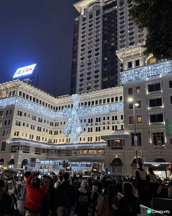 呢幾個係中秋節、聖誕節的打卡好去處，有燈飾，聖誕樹，打印卡，...