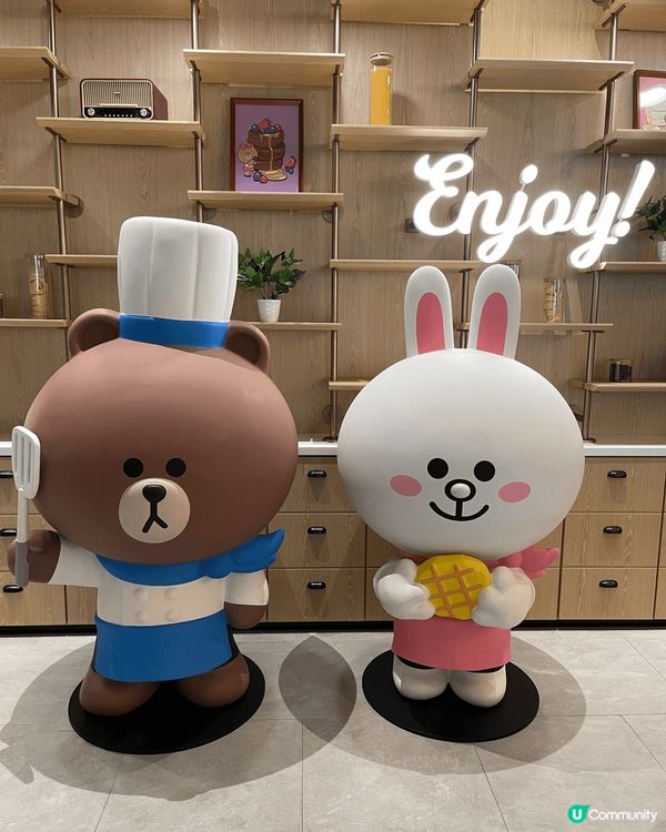 澳門的南灣雅文湖畔有水上單車，雙人MOP20(每30分鐘）。...