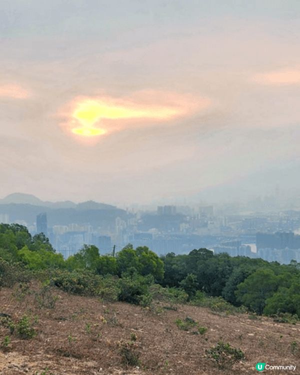 即使是行山新手，都適合行大刀屻，全程大約3-4小時，看看日落...