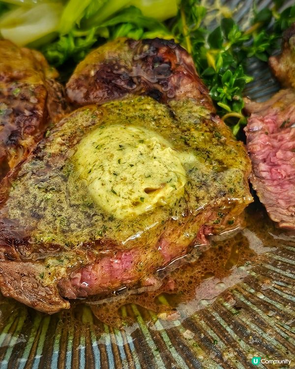 香煎牛扒配香草牛油