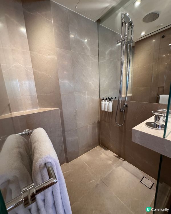 放假唔飛就去轉Staycation啦❤️