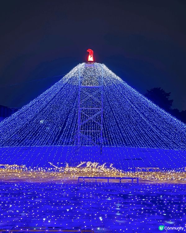 呢度係元朗大棠有機生態園嘅光影節，夜晚嘅時候呢可以打卡影相，...
