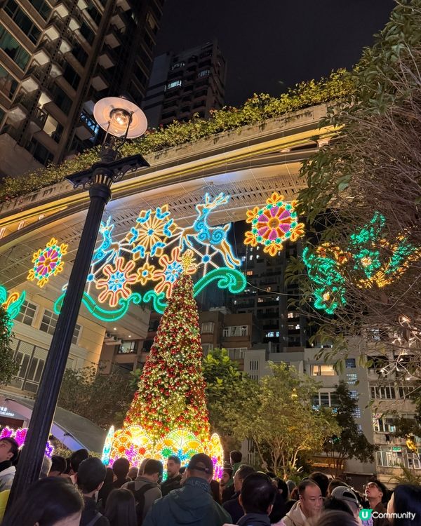 利東街聖誕裝飾日與夜