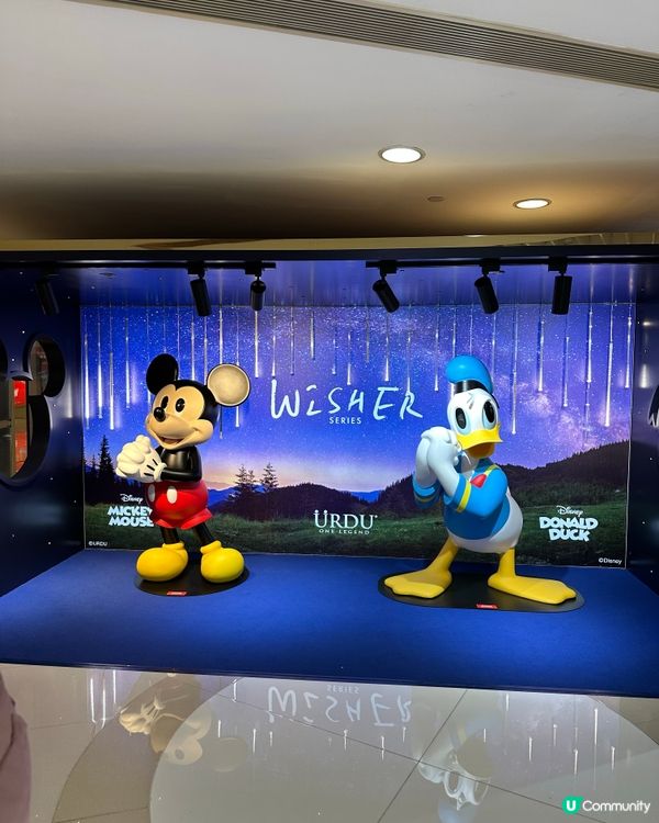 許願米奇老鼠!海港城屋頂出現超大隻7米高嘅米奇,合上雙手希望...