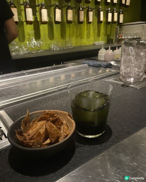 中環扶手電梯附近 l Asia Top 50s Bar