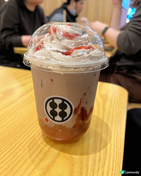 草莓朱古力拿鐵蕨餅