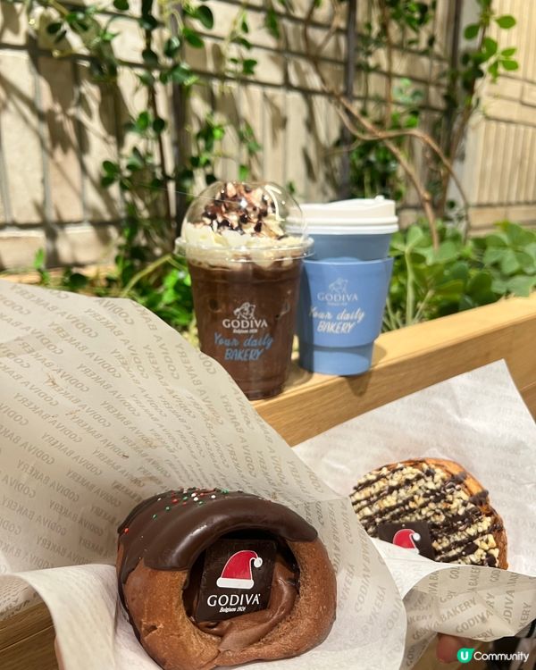 首爾聖誕打卡🎄  汝矣島現代百貨Godiva Cafe🤩