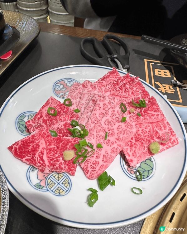過江龍武田燒肉，聖誕當然要食返餐好，和牛就適合，每款肉見到雪...