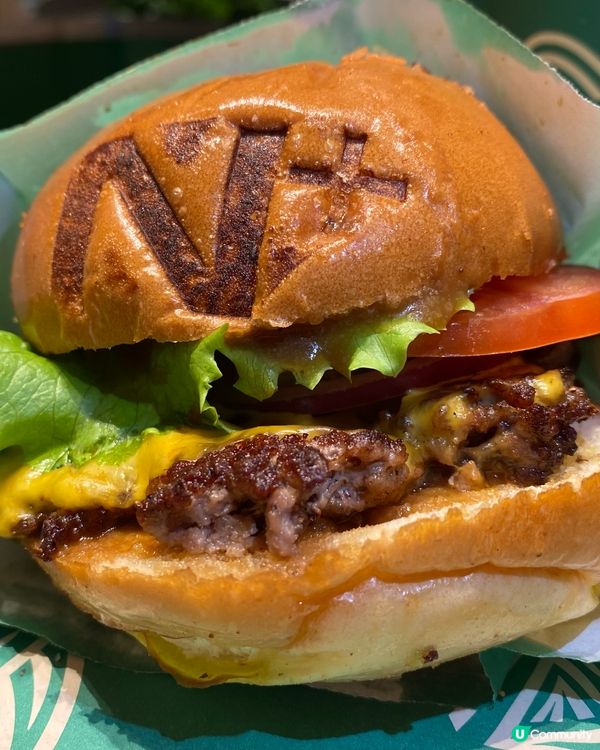 好似置身啟德機場嘅漢堡包店🩷🍔