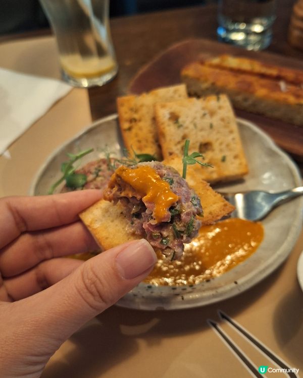 中環大館對面 巨抵牛扒