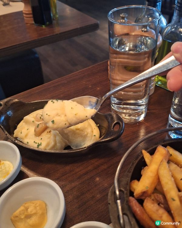 中環大館對面 巨抵牛扒