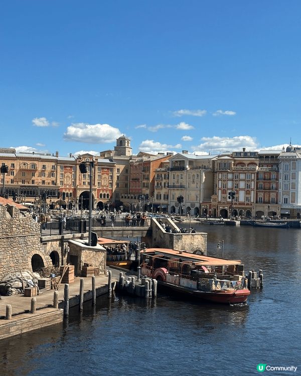 東京迪士尼海洋-在這個夢幻國度，大人同小朋友都盡情投入其中，...