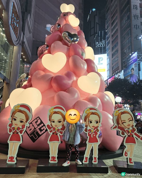 粉紅色的心心氣球最適合打卡啦，配搭可愛的甫士，拍得特別興奮！...