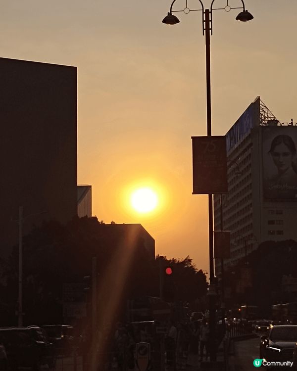 尖沙咀海旁日與夜有不同嘅景色打卡熱點,非常美麗！！