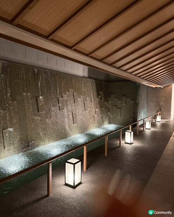 日本北海道的湖之栖溫泉酒店絕對是我這個行程的一大期待點，由一...