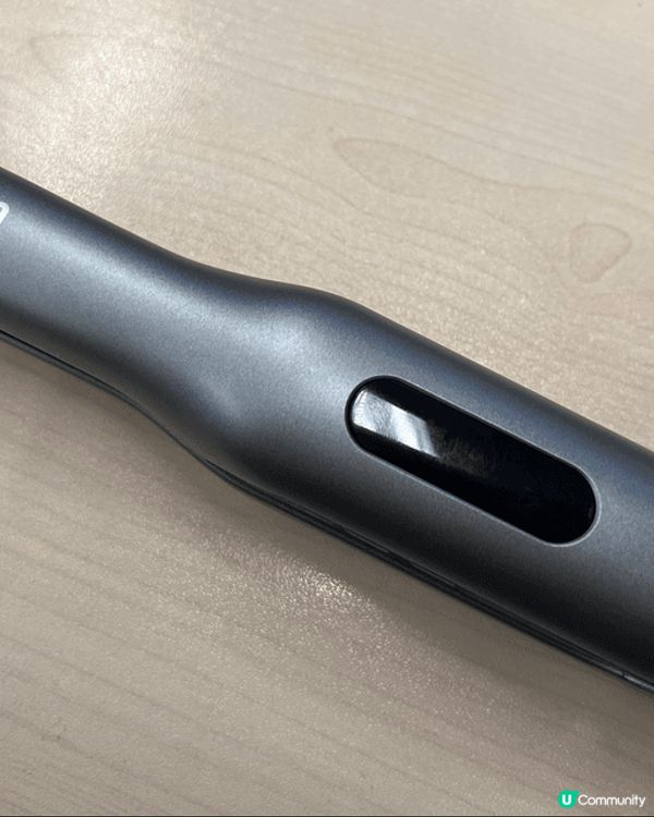 鬃毛梳可以撫平毛燥，而且可以即時令頭髮有光澤