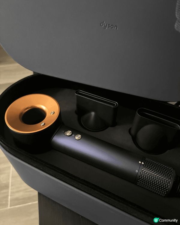 Dyson風筒非常好用，吹得快又可以保護到頭髮，唔使驚卷到頭...