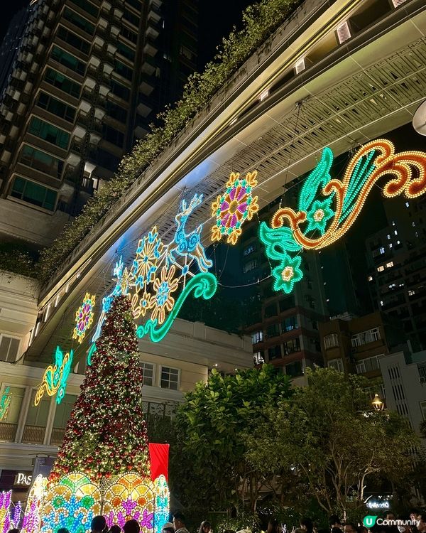 平安夜去咗灣仔嘅利東街，每年佈置得好有氣氛，一定唔會令人失望...