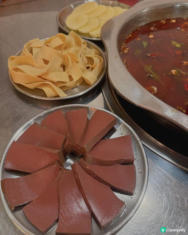 超新鮮牛蛙魚頭麻辣火鍋