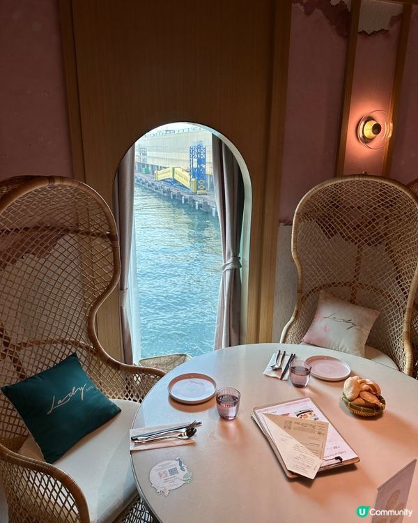 海景下午茶 🐝🌸  蜜意滿滿！