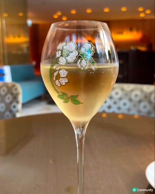 慶祝新年､農曆新年同情人節 champagne 都會係唔錯既...