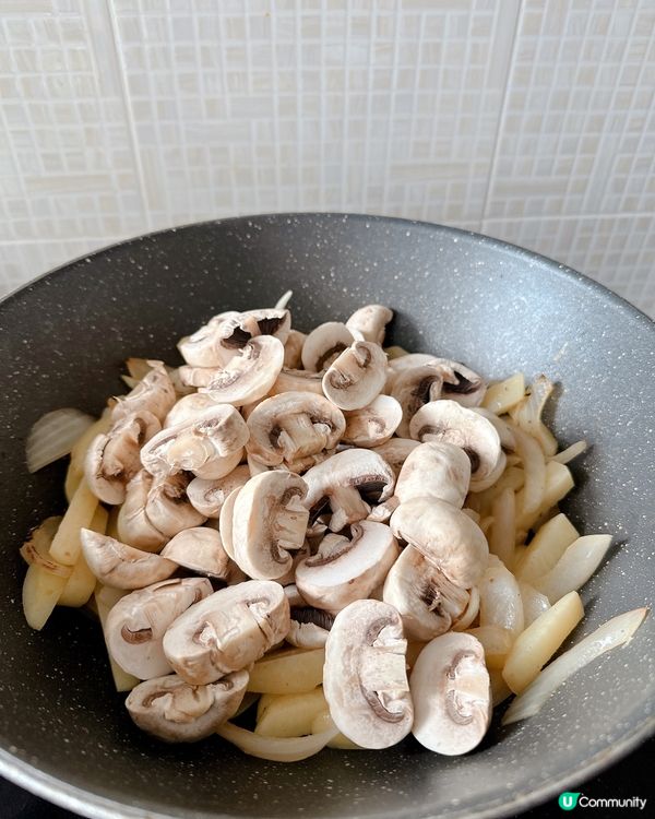 自家製足料蘑菇湯
