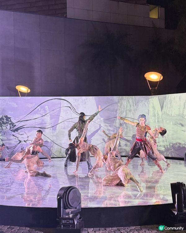 沉浸式體驗港漫 ✕ 舞蹈 ✕ 光影