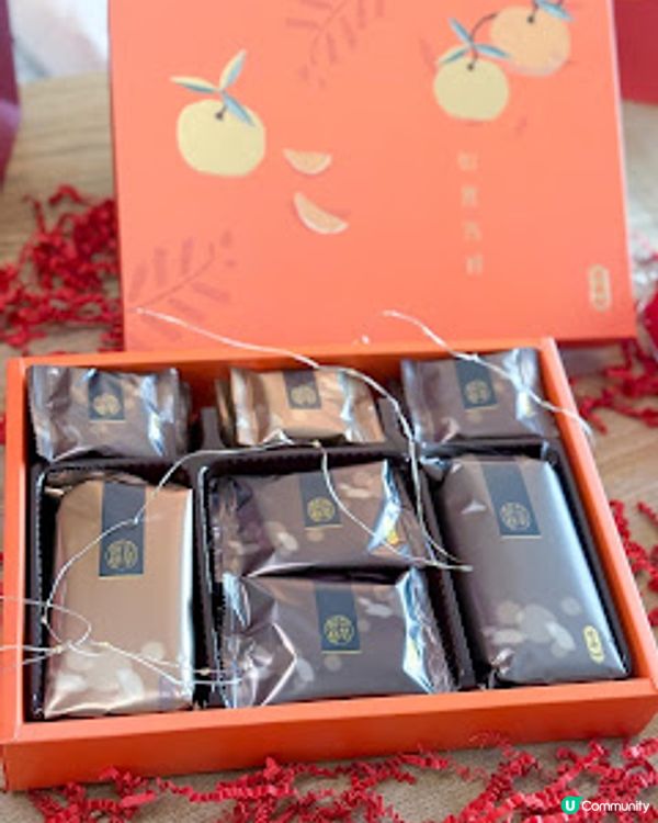 迪士尼米奇與好友與你一同喜迎新春 提前於奇華餅家或網店辦年貨 享盡折扣優惠