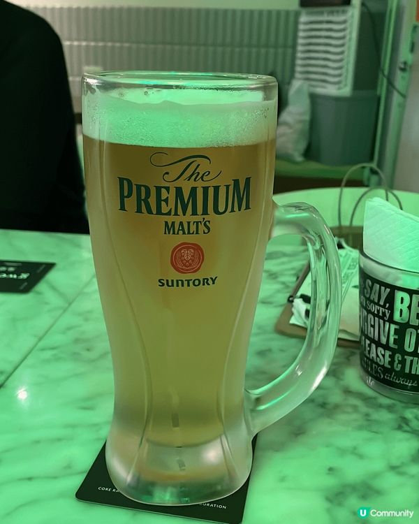 Weekend 需要啤酒，手繪咖啡好西利，嘉寶都幾好食，不錯...