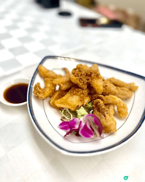 位於尖沙咀❣︎喜記避風塘炒辣蟹❣︎係本港好有名氣嘅海鮮🦞飯店...