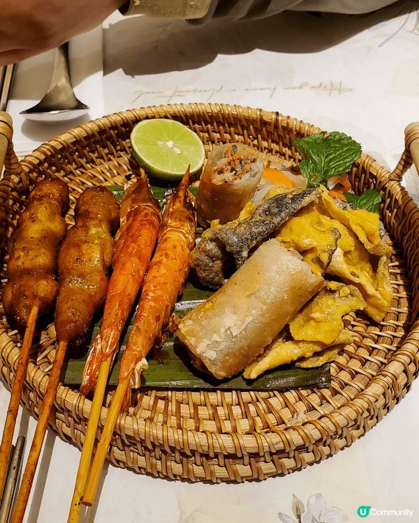 這是在啟德體育園新開的泰國菜，店名叫青椰，食物好正中，味道不...