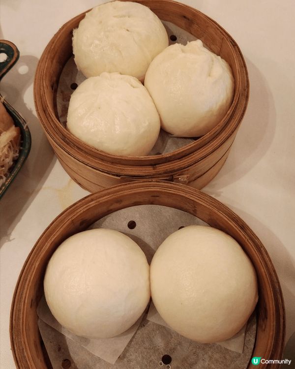 踏入2025年，第一次上茶樓，等位花了半小時，飲早茶嘆點心，...