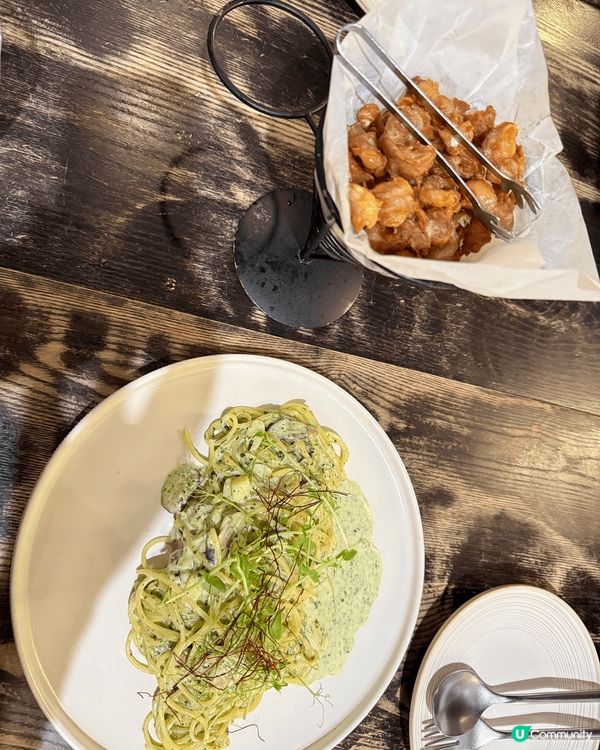 在觀塘的Four O Five Coffee & Eater...