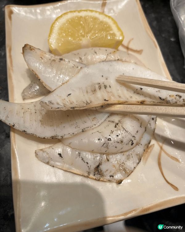 大阪天神的春駒壽司店，很新鮮，很美味，由其是燒魷魚很鮮味及脆...