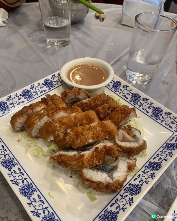 餐廳位於長沙灣，地鐵站行五至十分鐘，吃大排檔小炒，味道不錯；...